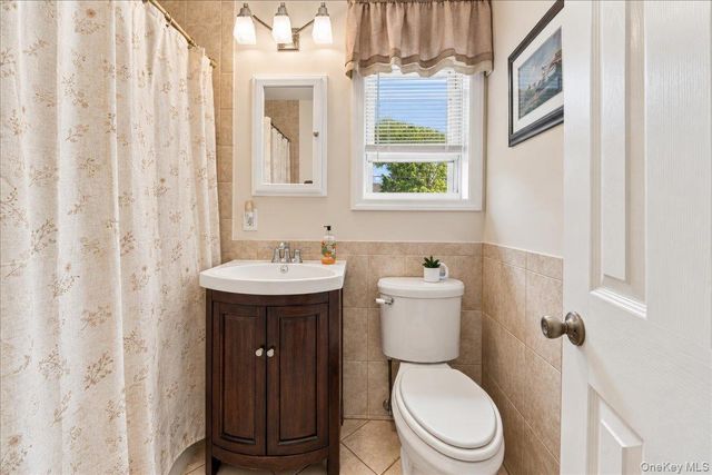 2653 Harding Avenue, Bronx, NY 10465