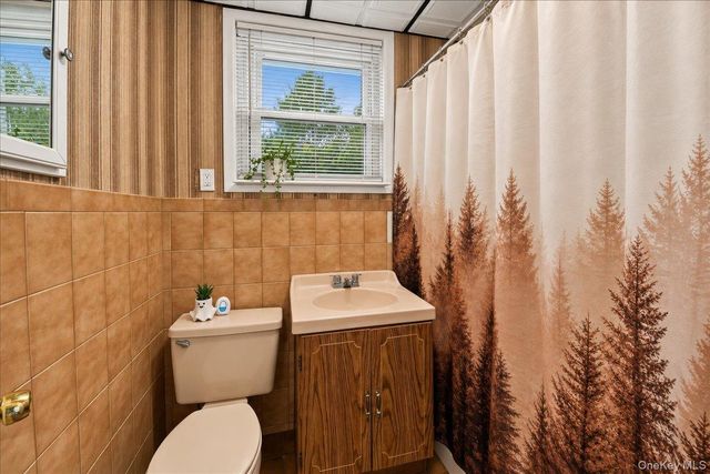 2653 Harding Avenue, Bronx, NY 10465