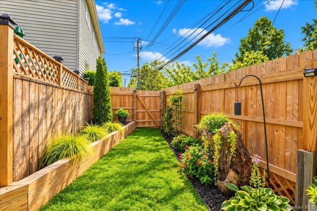 2653 Harding Avenue, Bronx, NY 10465