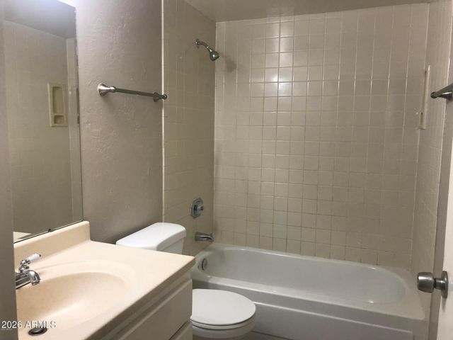 3131 W Cochise Drive 251, Phoenix, AZ 85051