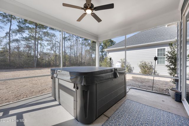 80 Radiance Way, Hampstead, NC 28443