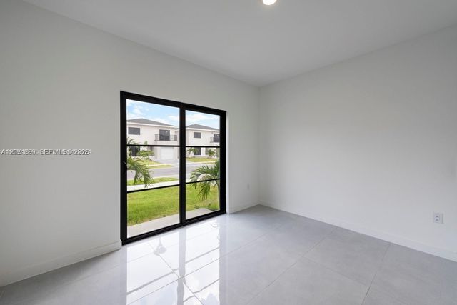 1327 NW 2nd Ln, Florida City, FL 33034