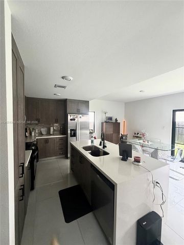 1327 NW 2nd Ln, Florida City, FL 33034