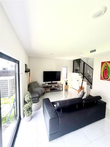 1327 NW 2nd Ln, Florida City, FL 33034