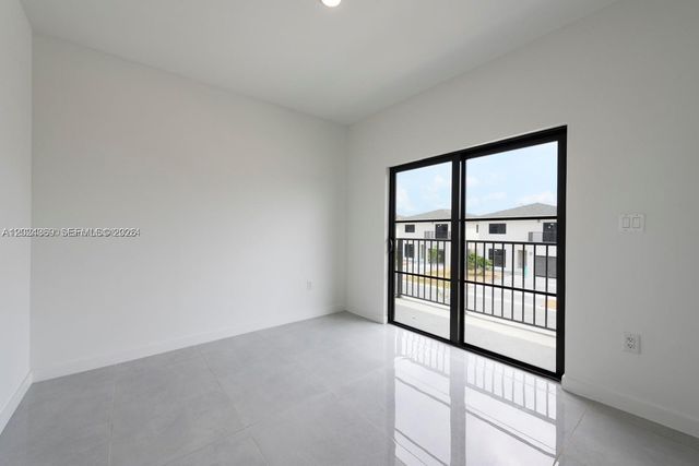 1327 NW 2nd Ln, Florida City, FL 33034