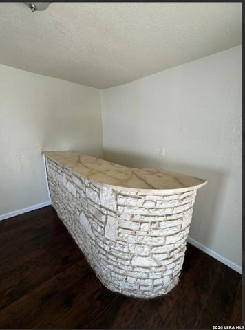 115 Sun, San Antonio, TX 78204