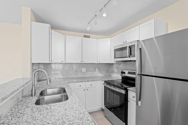 1870 Agora Circle SE 103, Palm Bay, FL 32909