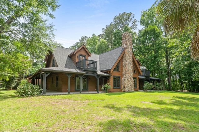 3083 Wildhorse Dr., Conway, SC 29526