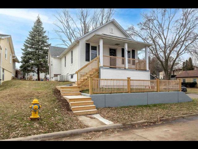 2503 Glenn Street, Bettendorf, IA 52722