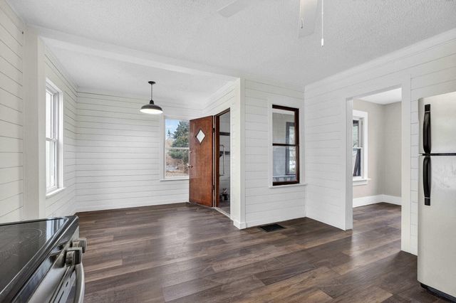 2503 Glenn Street, Bettendorf, IA 52722