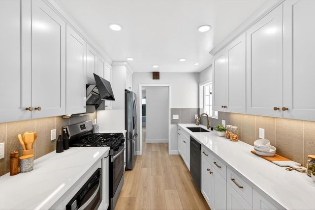 1718 Chitamook Court, Sunnyvale, CA 94087