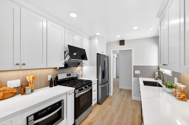 1718 Chitamook Court, Sunnyvale, CA 94087