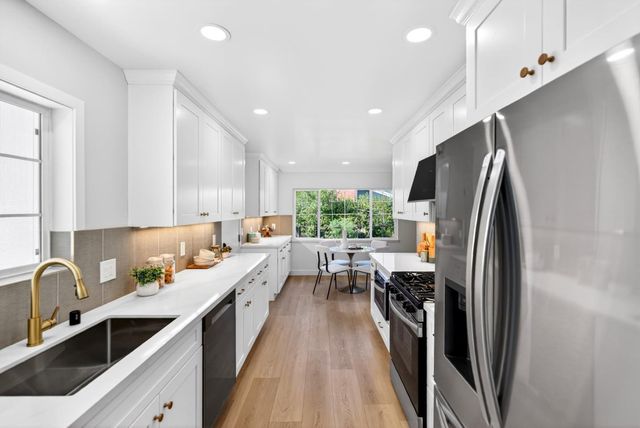 1718 Chitamook Court, Sunnyvale, CA 94087