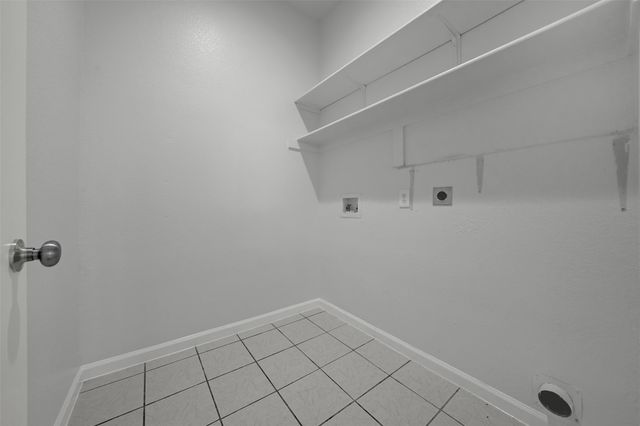 2068 Pecan Creek Drive, Mesquite, TX 75181
