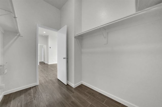 2068 Pecan Creek Drive, Mesquite, TX 75181
