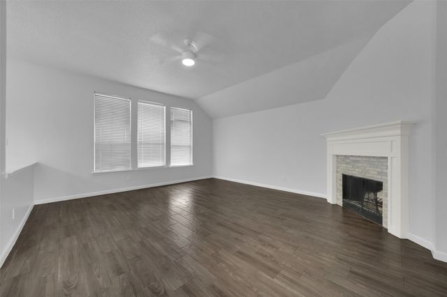 2068 Pecan Creek Drive, Mesquite, TX 75181