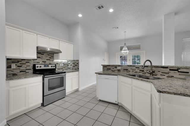 2068 Pecan Creek Drive, Mesquite, TX 75181