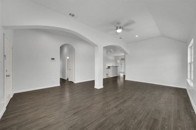 2068 Pecan Creek Drive, Mesquite, TX 75181