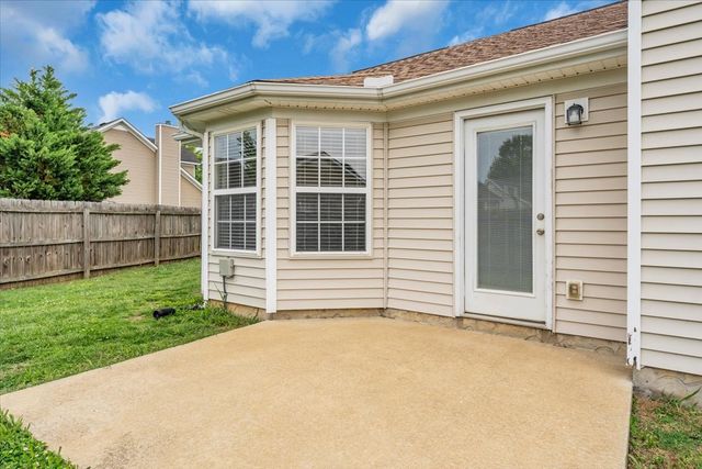 3325 Perlino Dr, Murfreesboro, TN 37128