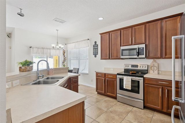 7514 BEAR CLAW RUN, Orlando, FL 32825