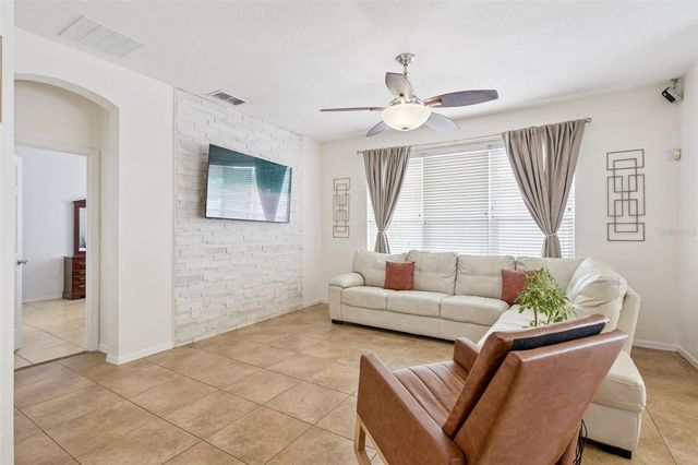 7514 BEAR CLAW RUN, Orlando, FL 32825