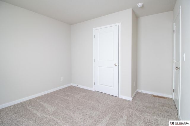 20467 Swallowtail Street, Gretna, NE 68028