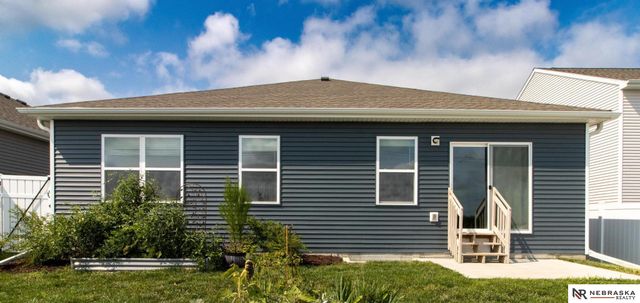 20467 Swallowtail Street, Gretna, NE 68028