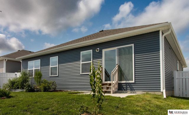20467 Swallowtail Street, Gretna, NE 68028