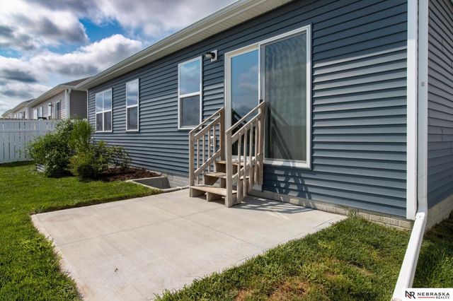 20467 Swallowtail Street, Gretna, NE 68028