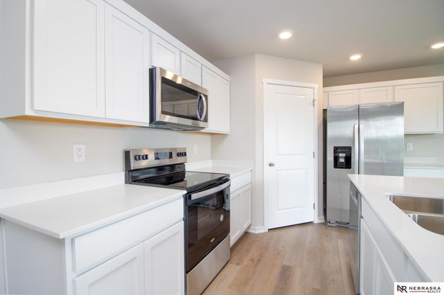 20467 Swallowtail Street, Gretna, NE 68028