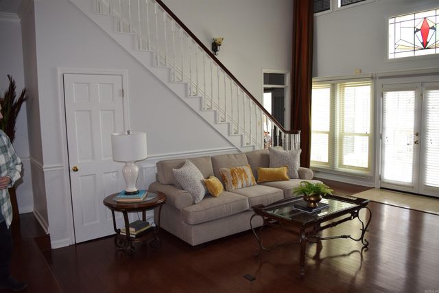 6 Masters Place, Maumelle, AR 72113