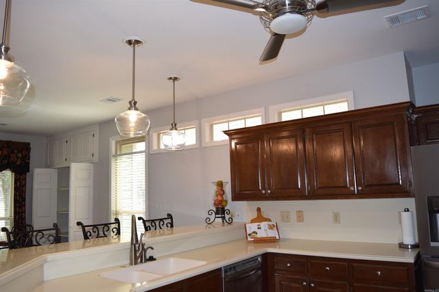 6 Masters Place, Maumelle, AR 72113