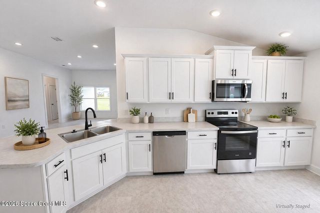 1335 Kylar Drive NW, Palm Bay, FL 32907