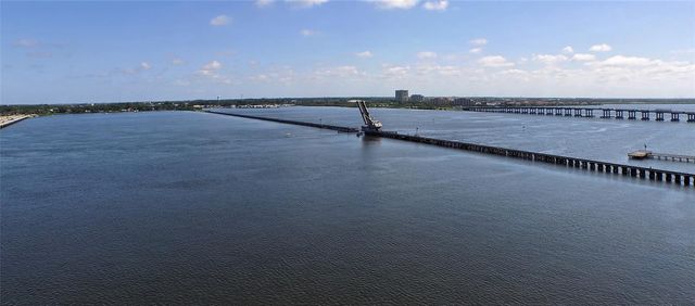 1016 10TH AVENUE W, Bradenton, FL 34205