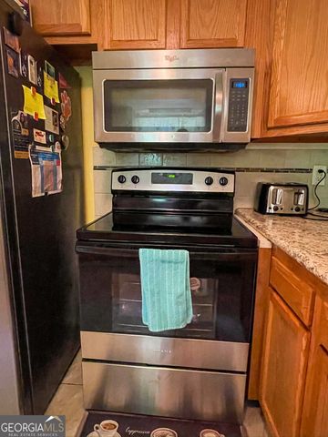 287 Willow Cove Court, Lawrenceville, GA 30044