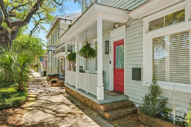 341 E Broad Street, Savannah, GA 31401