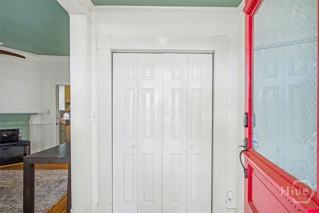341 E Broad Street, Savannah, GA 31401