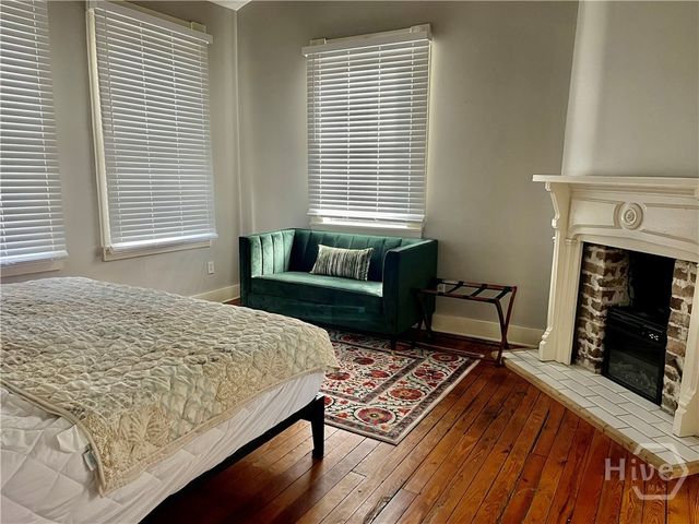 341 E Broad Street, Savannah, GA 31401
