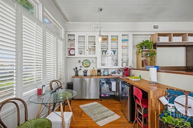 341 E Broad Street, Savannah, GA 31401