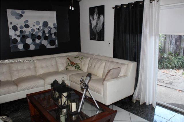 9818 SW 222nd Ter, Cutler Bay, FL 33190