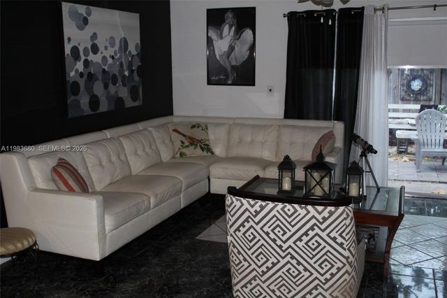 9818 SW 222nd Ter, Cutler Bay, FL 33190