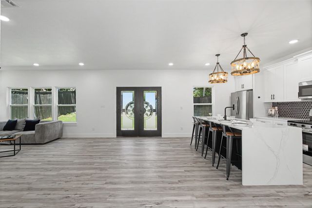 3623 Sioux Trail, Granbury, TX 76048