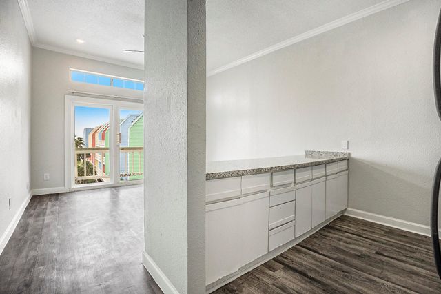 7820 Seawall Boulevard 322, Galveston, TX 77551