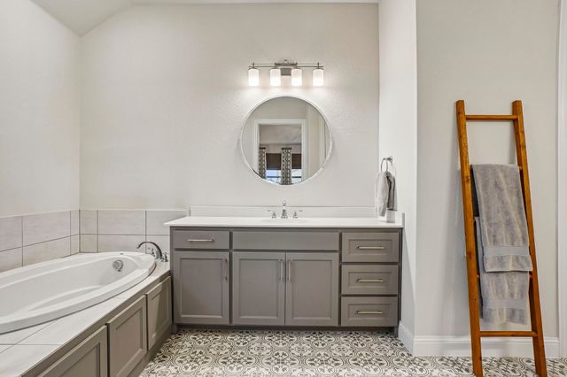 12136 Cheyenne Moon Lane, Frisco, TX 75035