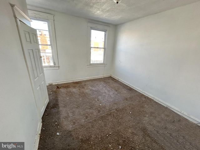 1221 N DECKER AVE, Baltimore, MD 21213