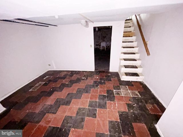1221 N DECKER AVE, Baltimore, MD 21213