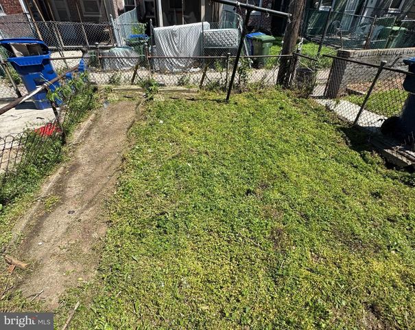 1221 N DECKER AVE, Baltimore, MD 21213