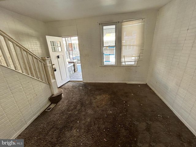 1221 N DECKER AVE, Baltimore, MD 21213