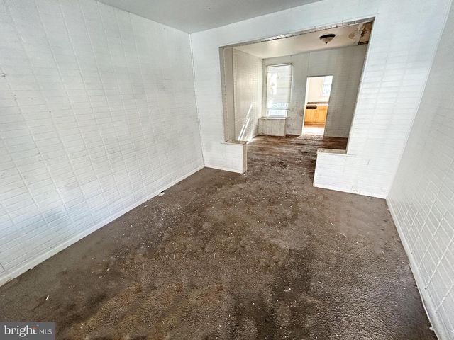 1221 N DECKER AVE, Baltimore, MD 21213