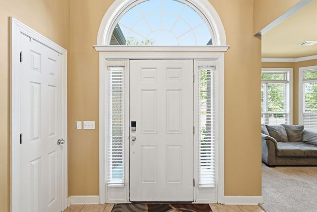 121 Lily Drive, Maumelle, AR 72113